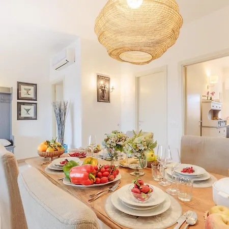 Serenity Vista Penthouse With Terrace In The Apartment Lucca
