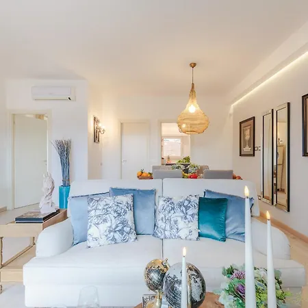 Serenity Vista Penthouse With Terrace In The *