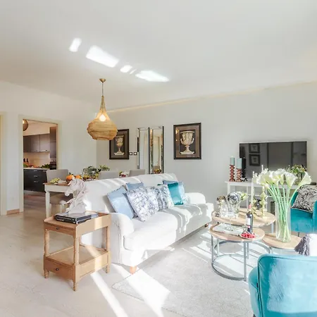 Apartment Serenity Vista Penthouse With Terrace In The