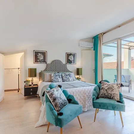 Apartment Serenity Vista Penthouse With Terrace In The Lucca